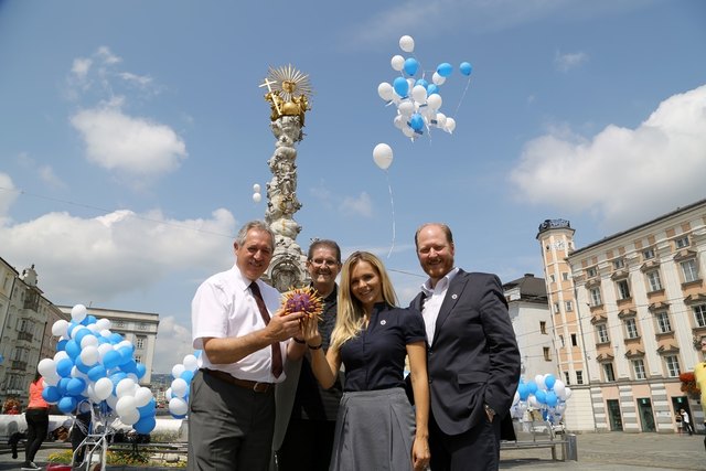 Die ersten Ballons machen sich auf die Reise | Foto: Fotostudio Eder, Linz