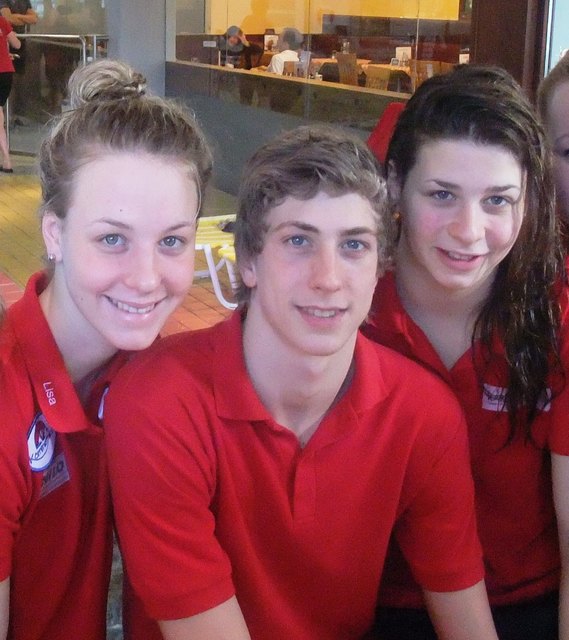 Freuen sich auf die Teilnahme an der Schwimm-EM in Berlin: Lisa Zaiser, Heiko Gigler und Katharina Egger | Foto: KK