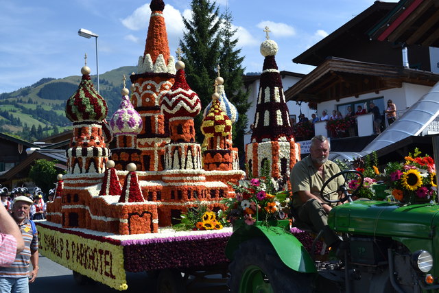 Florale Kunstwerke gibt's wieder beim Blumencorso zu bestaunen. | Foto: Archivfoto: Peintner