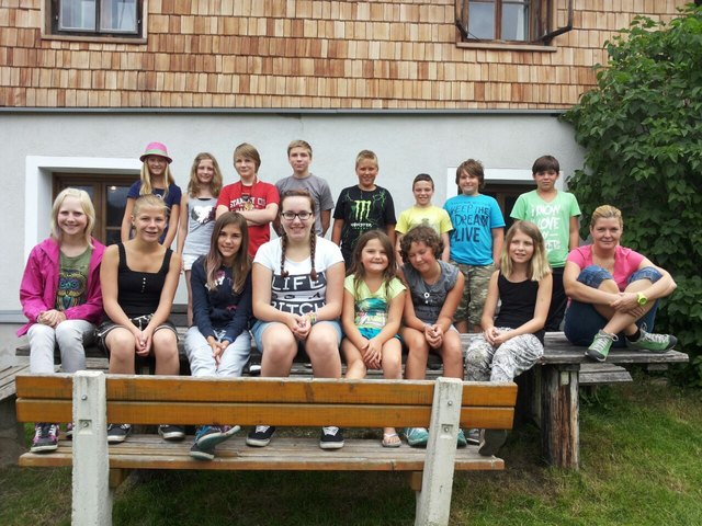 Auf der Schwarzenberger-Alm wurden neue Freundschaften geknüpft, aber auch die bestehende Kameradschaft gepflegt. | Foto: KK