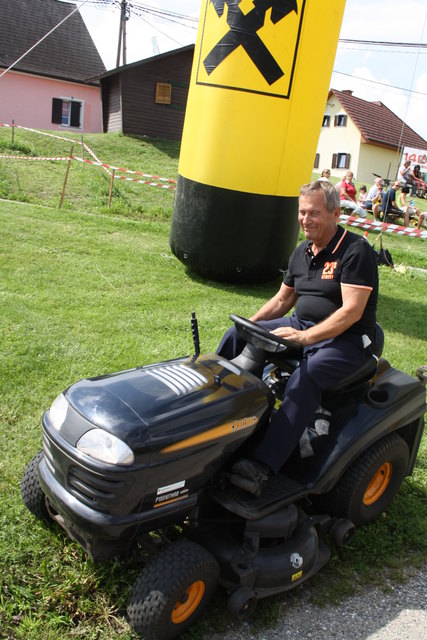Am Hof von Toni Uhl ging nach dem Wettbewerb das Hoffest mit Hunderten Besuchern über die Bühne