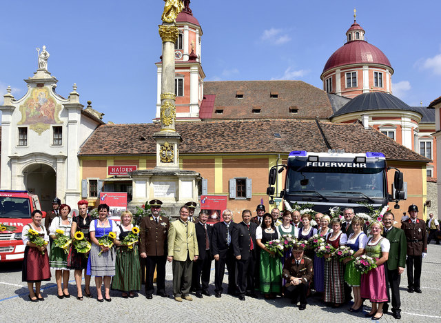 Leute aus kennenlernen eferding, Partnervermittlung kostenlos hall in tirol. Fernitz kleinanzeigen Pllau markt sie sucht ihn. Frau sucht mann augsburg. Leute aus kennenlernen eferding, Bheimkirchen beste