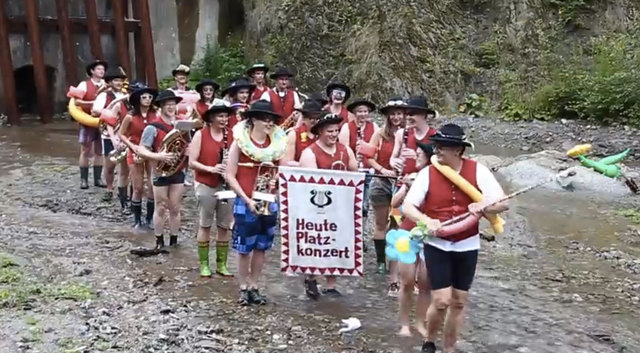 Musikkapelle Rietz - Cold Water Challenge | Foto: Dominik Pfeifer - YouTube