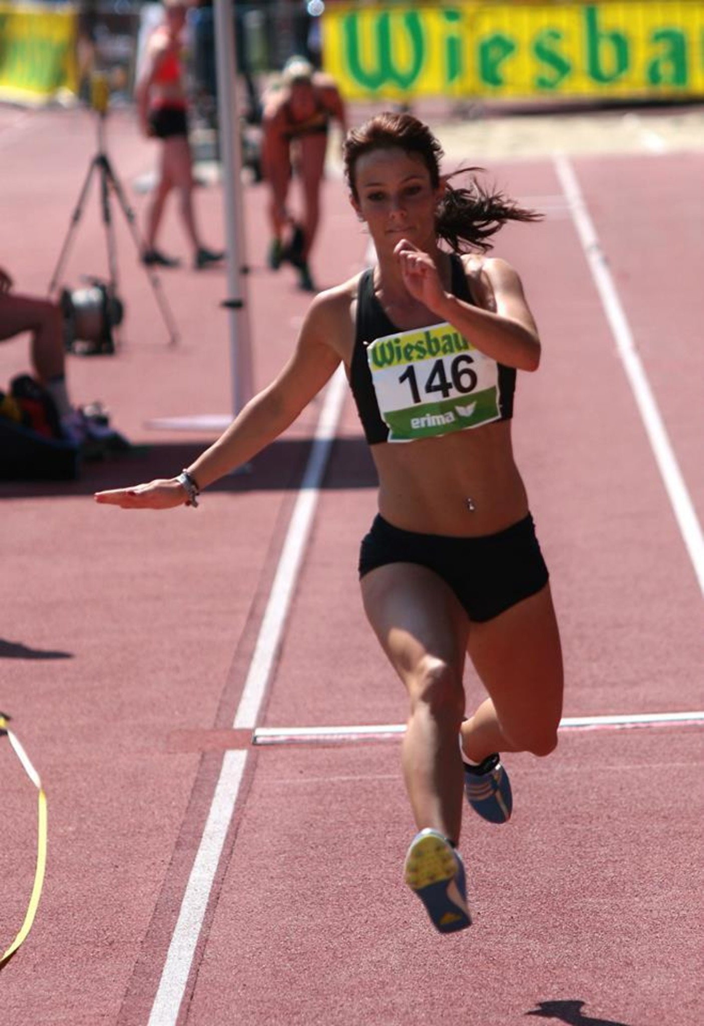 Elisabeth Oswald holt Bronze Leibnitz