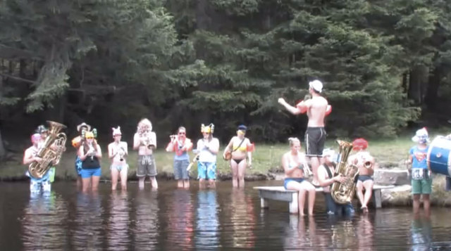 Musikkapelle Piller Cold Water Challenge 2014  | Foto: Gerald Streng - YouTube
