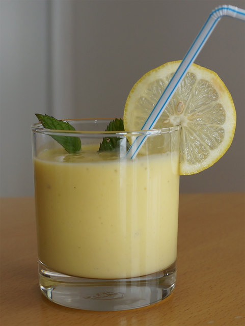 Der bekannte Exot: Mango-Lassi | Foto: Agnes Czingulszki