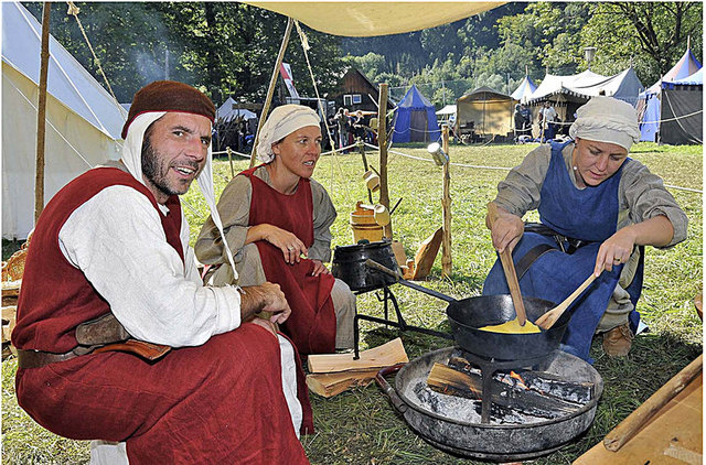 Ritter, Gaukler, Musiker und kulinarische Köstlichkeiten - ob Groß, ob Klein, ob Jung ob alt - es ist für jeden etwas dabei. | Foto: Mittelalterfest