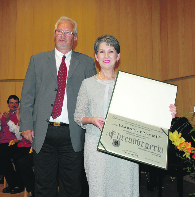 Barbara Prammer wurde vor zwei Jahren von Josef Senzenberger zur ersten weiblichen Ehrenbürgerin von Ottnang ernannt. | Foto: BRS/Jungwirth