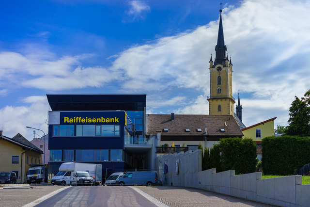 Raiffeisen Rohrbach lädt zur Autogrammstunde mit Matthias Lanzinger