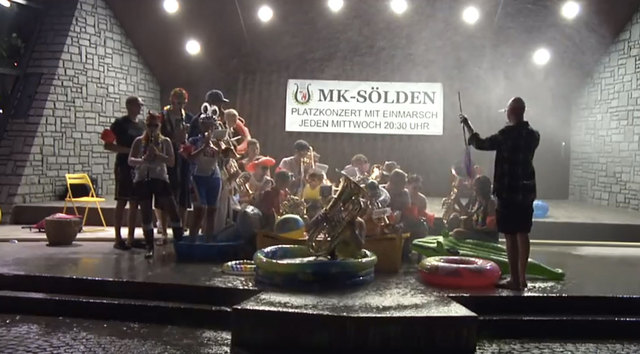 Cold Water Challenge / Musikkapelle Sölden  | Foto: pangi02 - YouTube