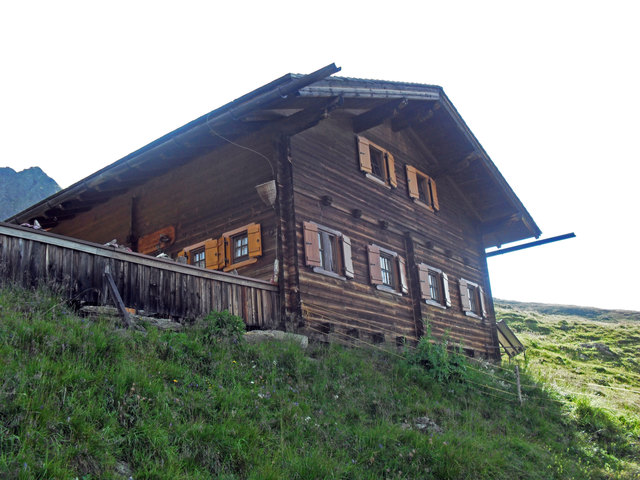 Seespitzhütte 2327m