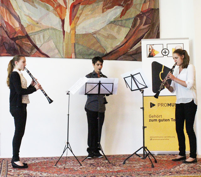 Clarinklingeling aus Klagenfurt das sind Julienne Spitzer,Sebastian Földes und Andrea Koch