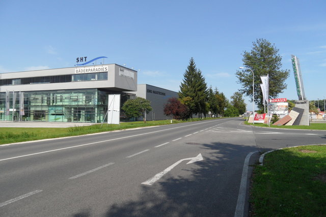 Die Zufahrt zum Bauhaus, Kreuzung Südring/Stadlweg, können nur Autofahrer nutzen, die Richtung Osten unterwegs sind | Foto: Arch