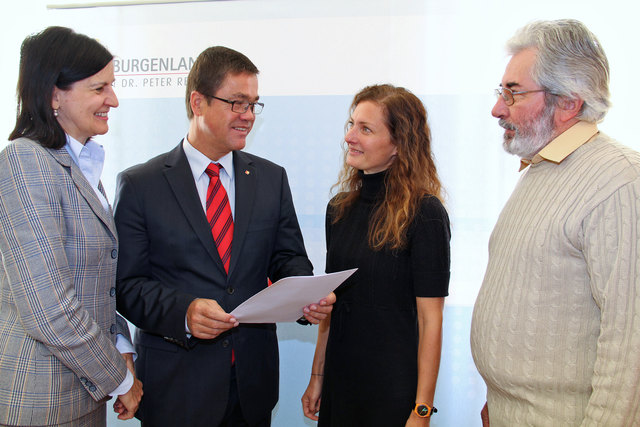 Hofrätin Mag.a Elvira Waniek-Kain, LR Dr. Peter Rezar, DKKS Doris Spalek, DSA Erich Crasz | Foto: Stern-Pauer