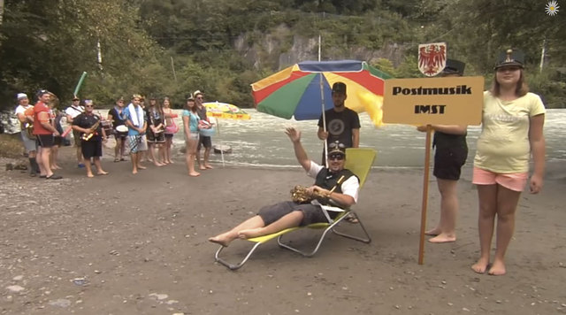 Postmusik Imst "Cold Water Challenge"  | Foto: Oberland TV - YouTube