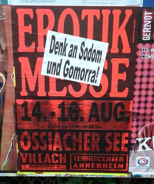 Unbekannte Täter überklebten in Klagenfurt die Plakate der Erotik-Messe | Foto: Walter Schweiger