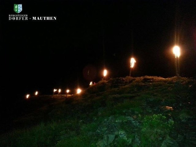 Alpenfeuer am Laucheck | Foto: Bergsteigerdorf Mauthen