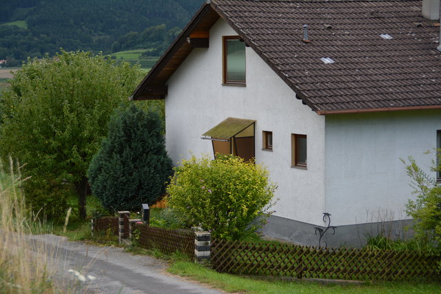 In diesem Einfamilienhaus im nahe Raxendorf gelegenen Afterbach lebte der ältere der Brüder.