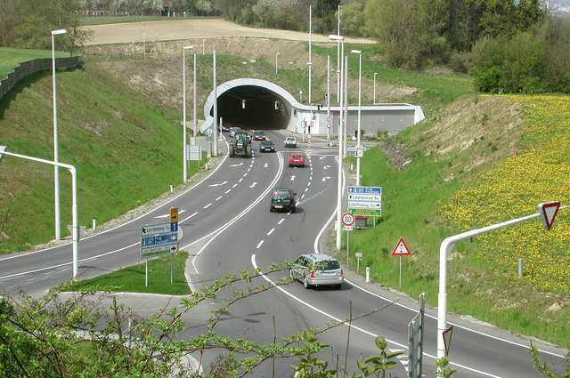 Ab Freitag, den 15. August, ist der Mona-Lisa-Tunnel in Ebelsberg wieder freigegeben. | Foto: Stadt Linz
