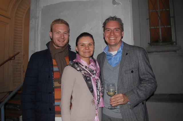 StR Konrad Eckl, Petra und Christoph Kaufmann sind neugierig, wie das Theaterstück enden wird