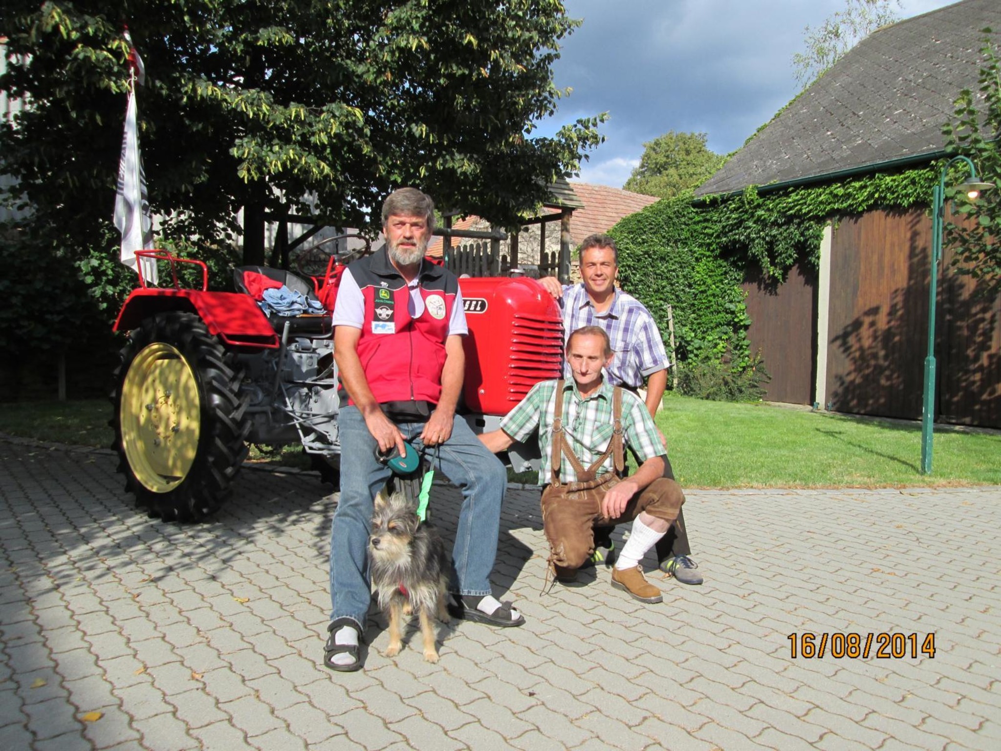 Oldtimerrundfahrt durch Niederabsdorf Mistelbach