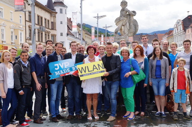 Außenminister Sebastian Kurz besuchte vergangene Woche im Zuge seiner Sommertour die JVP Leoben. | Foto: Freimann