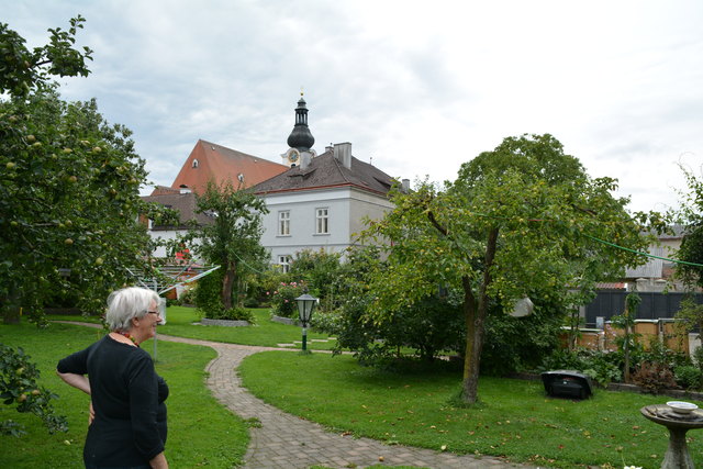 Wilhemine Buxhofer verbringt sehr viel Zeit in ihrem schönen Garten mitten in Purgstall. | Foto: Roland Mayr