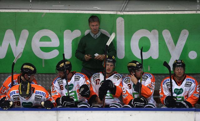 Alles im Blick: Todd Bjorkstrand zeigt sich mit den ersten Testauftritten seiner 99ers durchaus zufrieden. | Foto: GEPA
