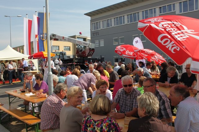 Die Gäste werden auch dieses Jahr mit Gegrilltem und Henderl verwöhnt.