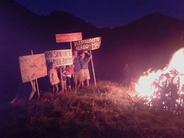 Falò nelle alpi in Pramosio | Foto: Renato Garibaldi