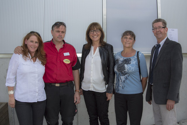 v.l. Elisabeth & Walter Zenleser, Anneliese Junker, Berufsgruppenobfrau Sigrun Gspan (Mhd-Gspan, Mobiler Hausmeister Dienst) , Payr Hans (Bürgermeister aus Götzens)