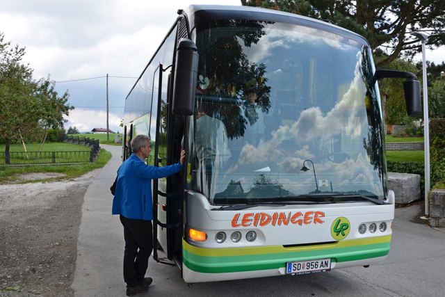 Die Reise wurde mit einem Leidinger-Bus durchgeführt.