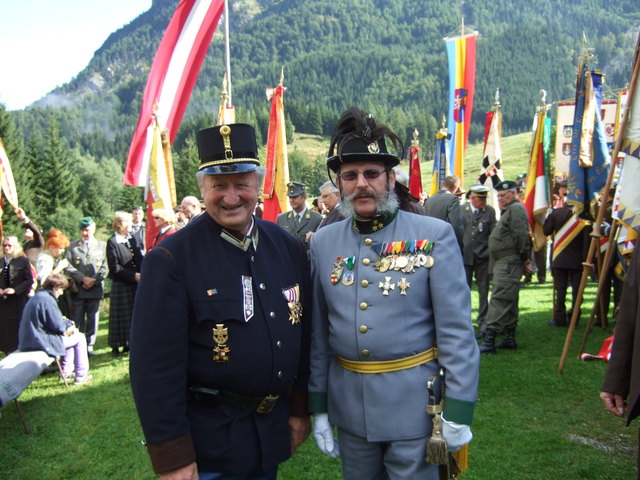 Historische Uniformen und Gäste aus nah und fern