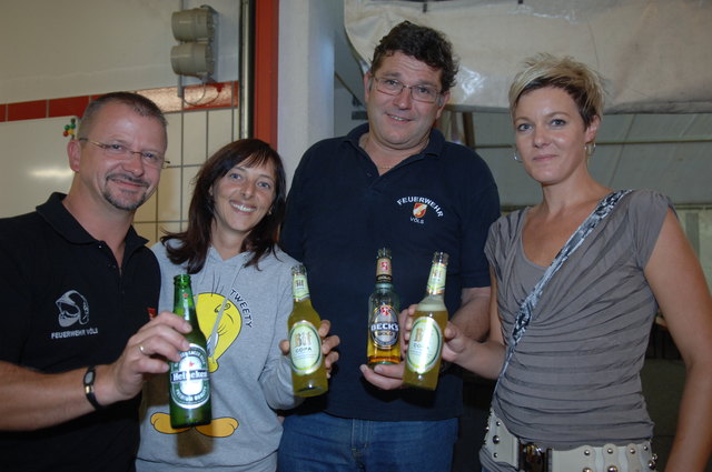 Bei der Bierkost im Rahmen des Feuerwehr-Hallenfestes ist für alle das Richtige dabei!