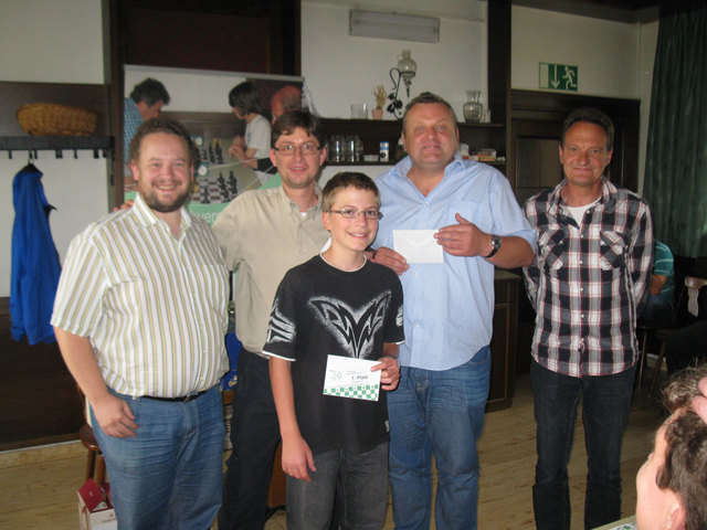 Kategorie 4/4: Drittplatzierter Thomas Reisinger (2.vl), Kategoriesieger Thomas  Wadsack (Mitte), Zweiter Gerhard König (2.vr)