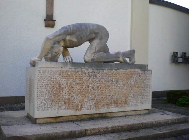 Kriegerdenkmal Mattighofen am Kirchenplatz