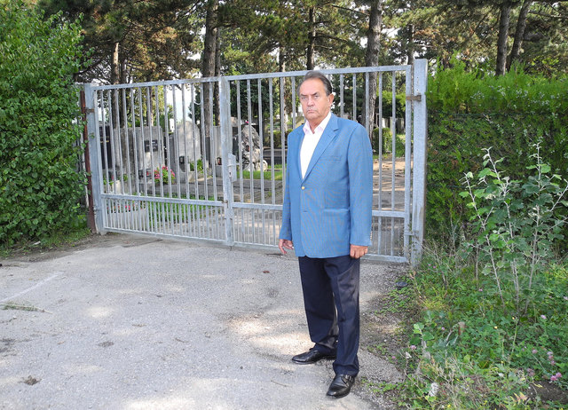Bezirksvorsteher Karl Homole ist empört und kündigt Maßnahmen in der Währinger Bezirksvertretungssitzung an. | Foto: Foto: Niederdöckl