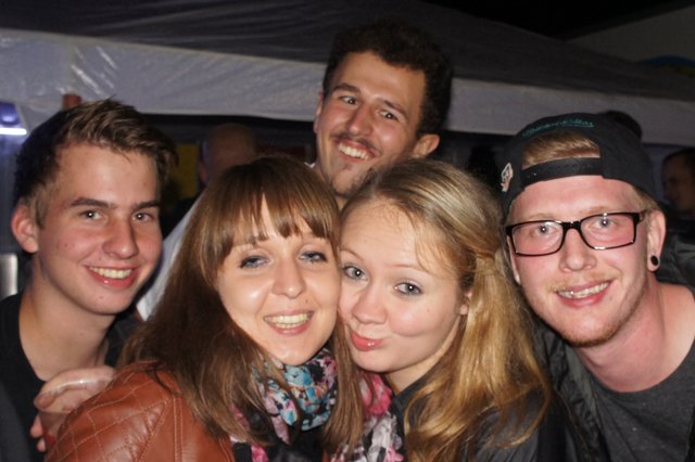 Super Stimmung bei Nico Kohlmaier, Kathrin Bugelnig, Michael Grutschnig, Laura Dörner und Jonathan Egger (von links)