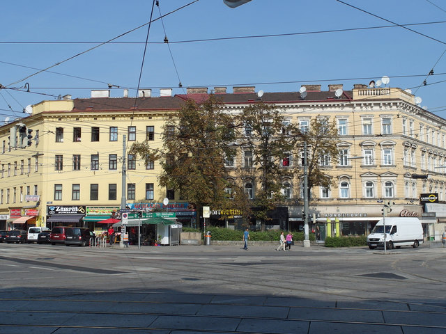 Die Exekutive konnte den mutmaßlichen Täter direkt hinter dem Quellenplatz, an der Ecke zur Columbusgasse, stoppen.