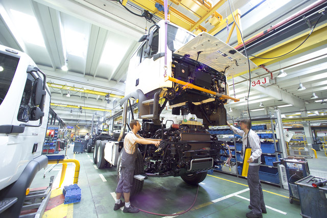 MAN in Steyr muss die Produktion wegen der schlechten Auftragslage drastisch zurückfahren.
