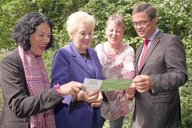 Auf zehn Jahre Frauenhaus Burgenland blicken Andrea Gottweis, Verena Dunst, Gabriele Arenberger und Peter Rezar (v.l.) zurück. | Foto: Landesmedienservice
