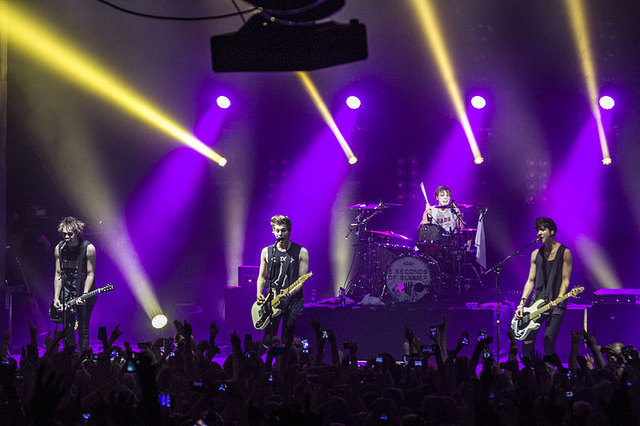 5 Seconds of Summer | Foto: By Sharkywoo [CC-BY-SA-3.0 (http://creativecommons.org/licenses/by-sa/3.0)]