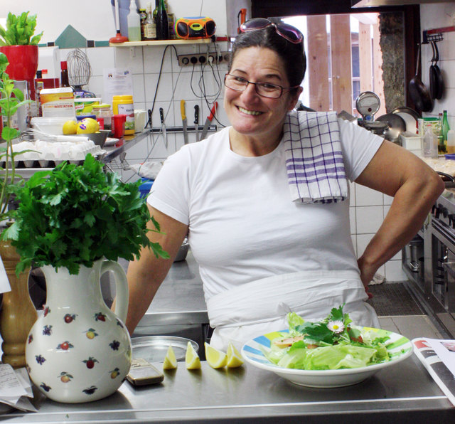 Ula Strasser verwöhnt Sie mit ihren außergewöhnlichen Spätzle-Variationen | Foto: Foto: Josef Strasser