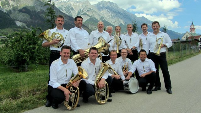 Die Blaskapelle KARWENKA 2014