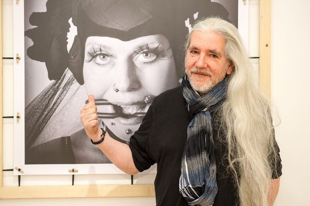 Gerhard Aba ist gefragter internationaler Künstler und stellt derzeit in der Währinger "Hecher Art Gallery" aus. | Foto: Foto: Andreas Elgert