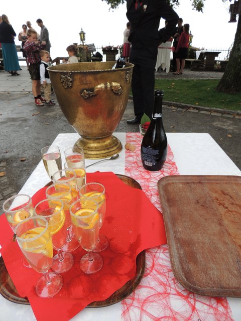 Begrüßungsgetränke .