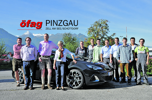 Das öfag Pinzgau-Team mit Wolfgang Friedl (2. v. li., öfag Salzburg) und Alex Hofer (3. v. li., GL öfag Pinzgau). | Foto: Foto: Fischi