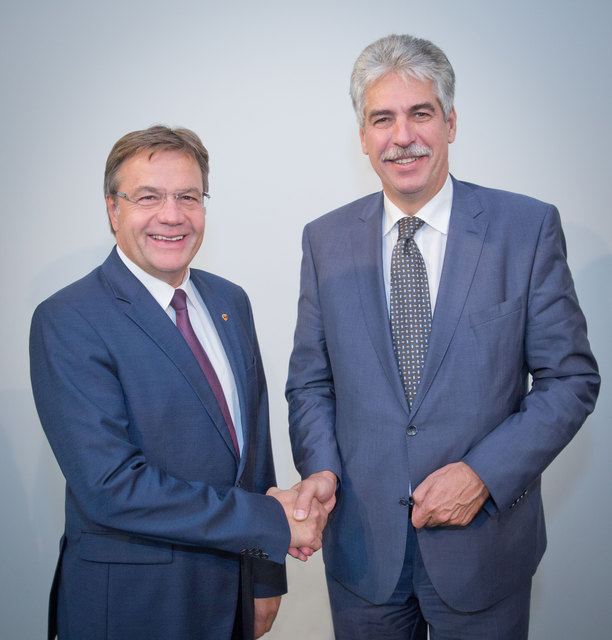 LH Günther Platter und Finanzminister Hans Jörg Schelling nach dem Arbeitsgespräch in Wien. | Foto: Glaser