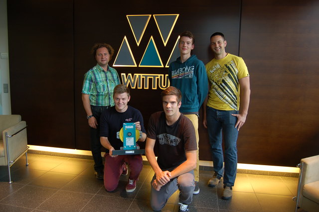 Karl Kriener (Wittur), die HTL-Schüler Oliver Schnabl und Benedikt Schnabel, Michael Prokesch und René Holzer (Wittur). | Foto: privat