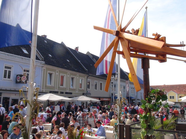 "Kulinarik & Wein" stand im Zeichen des Klapotetz.